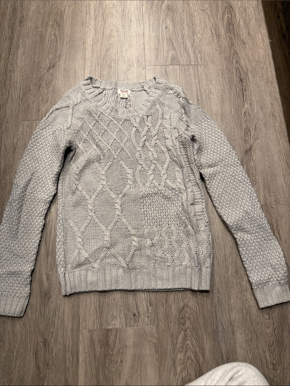 Mossimo Supply Co. Light Gray Cable Knit Crewneck Sweater